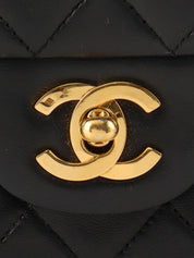 Classic flap chain bag, 23cm, black, made between 1985 and 1990