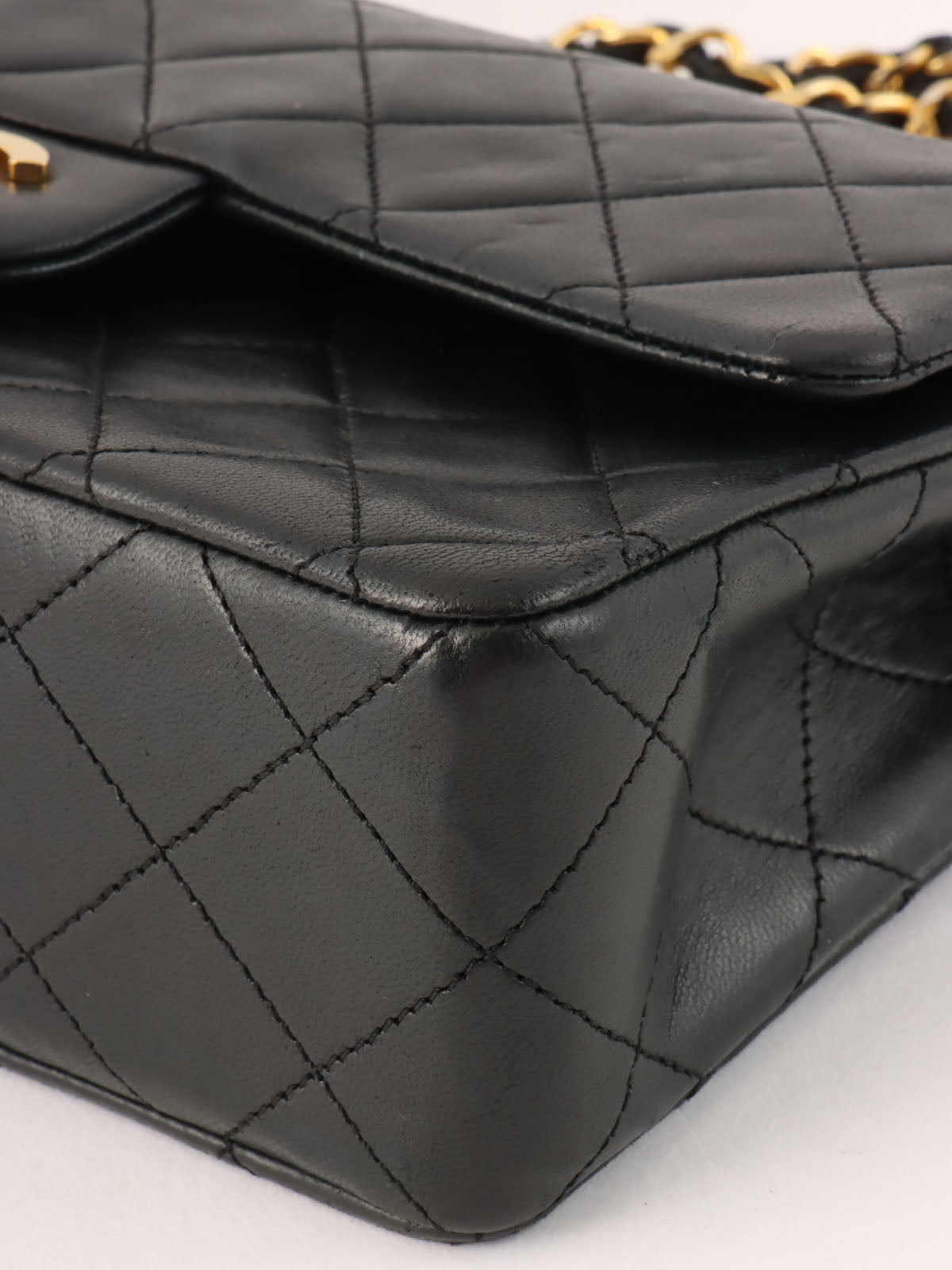 Classic flap chain bag, 23cm, black, made between 1985 and 1990