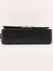Classic flap chain bag, 23cm, black, made between 1985 and 1990