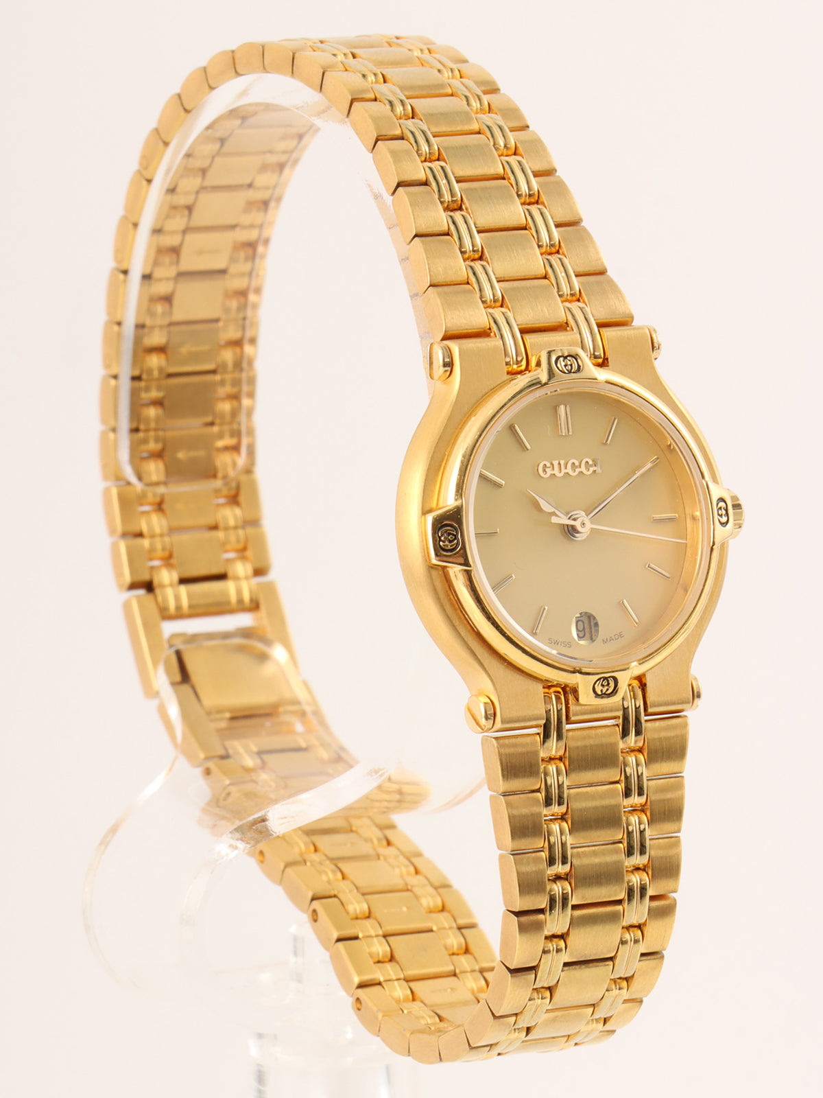 Round Logo Face Watch Gold