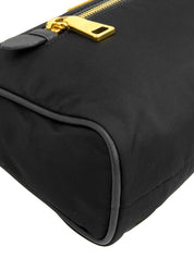 ナイロンロゴプレートワンショルダーバッグ ブラック