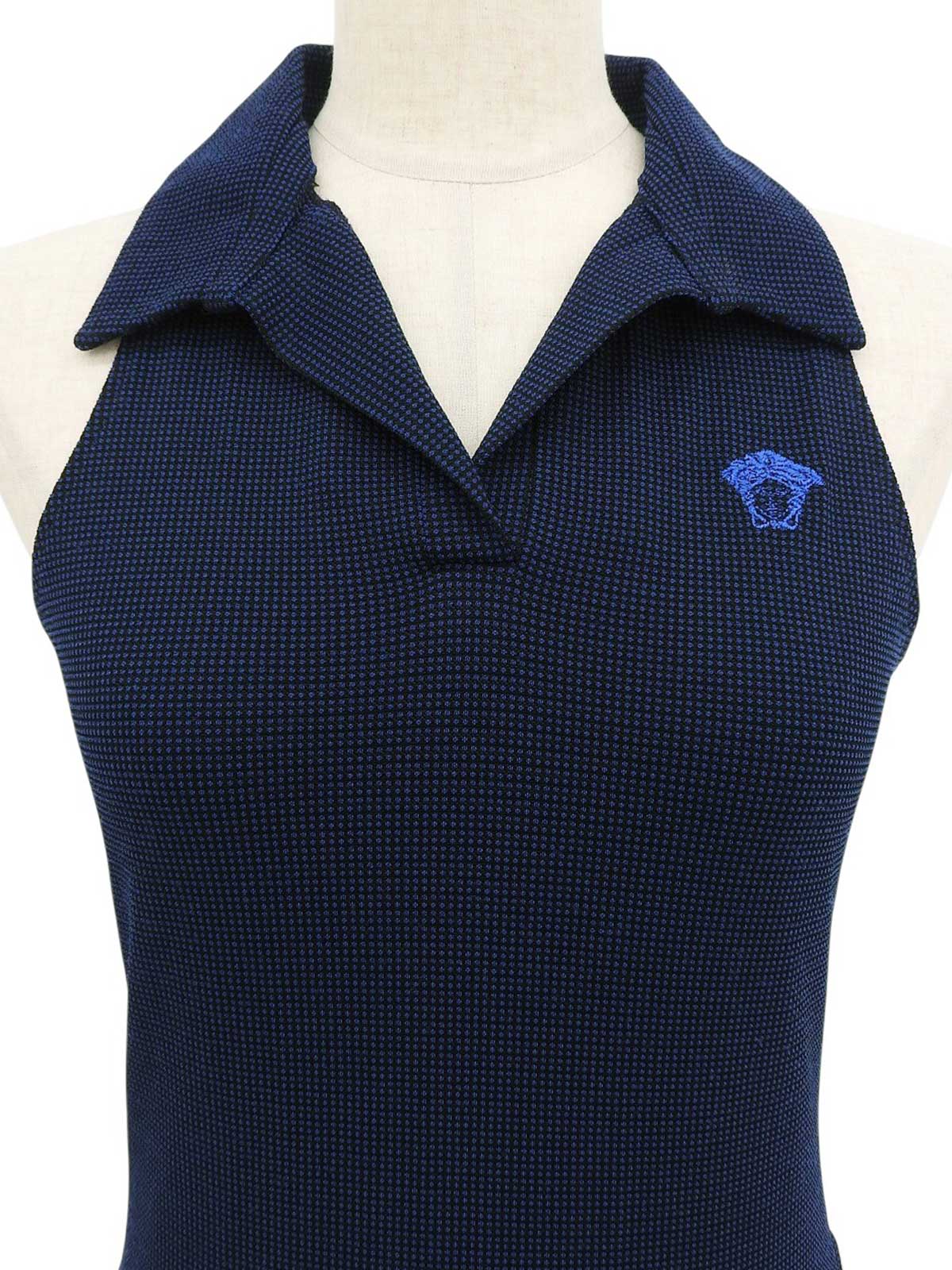 メデューサ刺繍ノースリーブトップス ネイビー