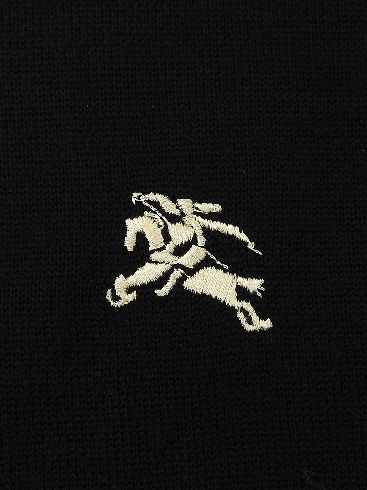 ロゴ刺繍タートルネックセーター ブラック