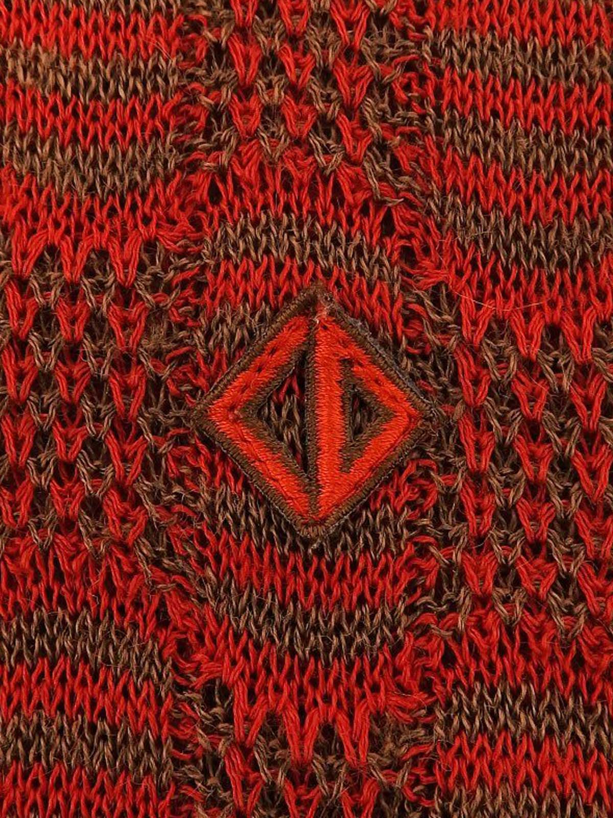 ロゴ刺繍ノースリーブニットトップス レッド/ブラウン