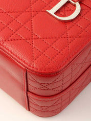 红色藤格纹缝线化妆包