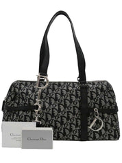 トロッターパターンロゴプレートショルダーバッグ ブラック