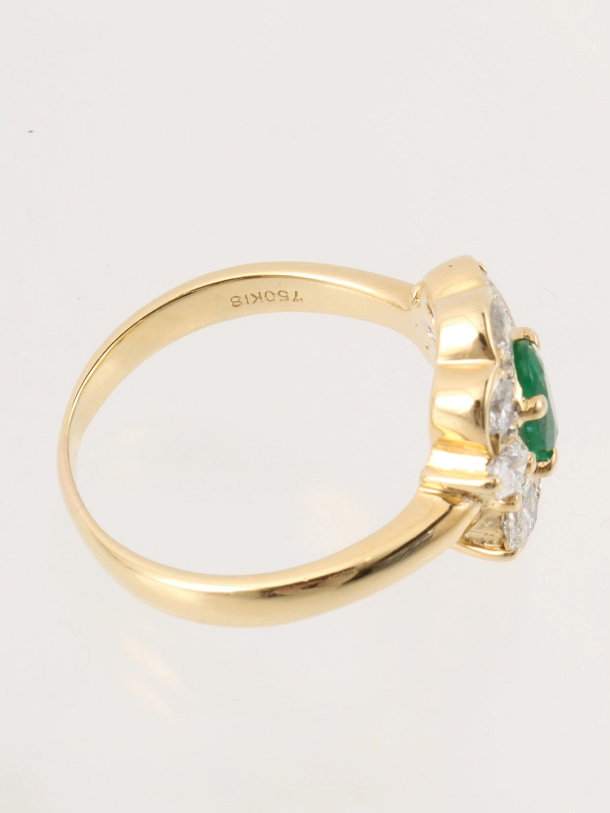 18K Gold/Green Emerald Diamond Design Ring