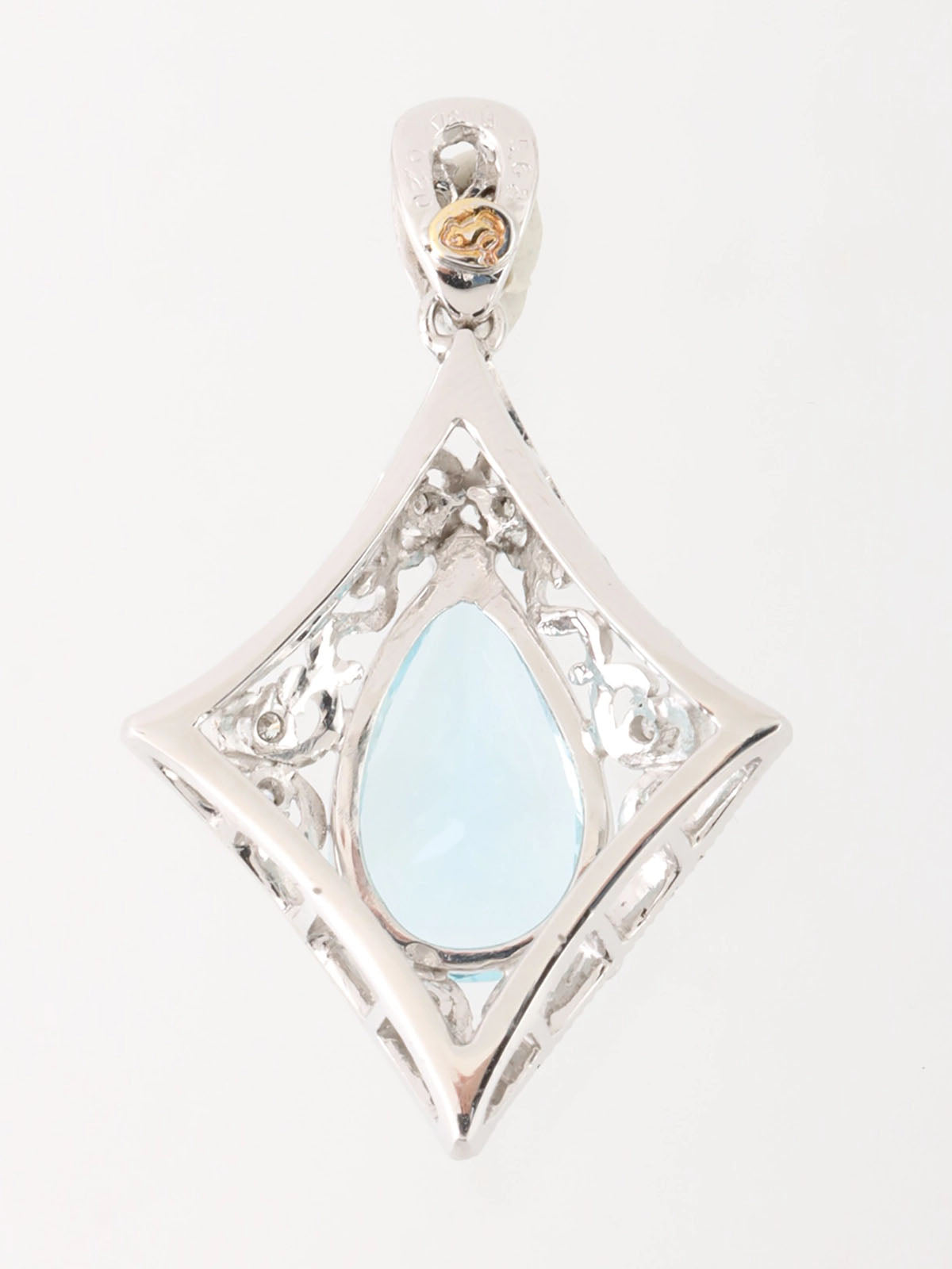 18K Aquamarine Diamond Cutout Pendant Top in Silver/Light Blue