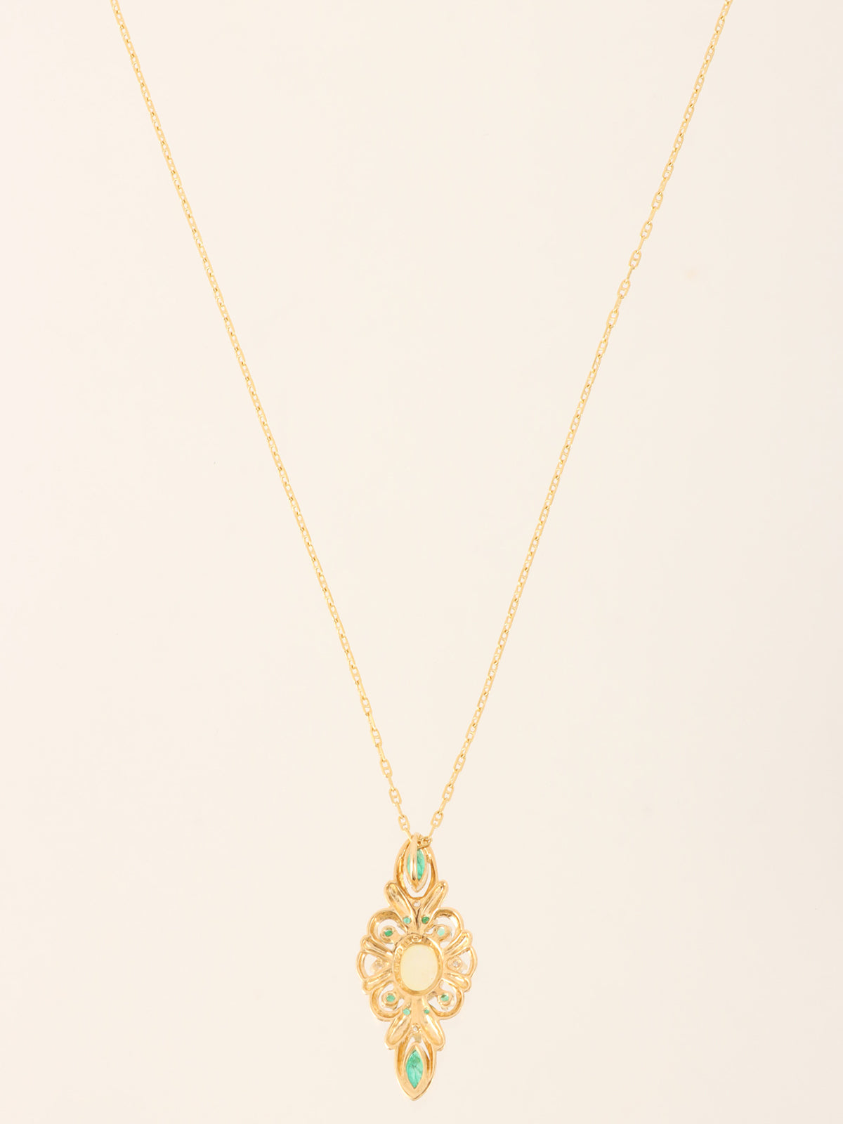 18K Gold Opal Design Necklace