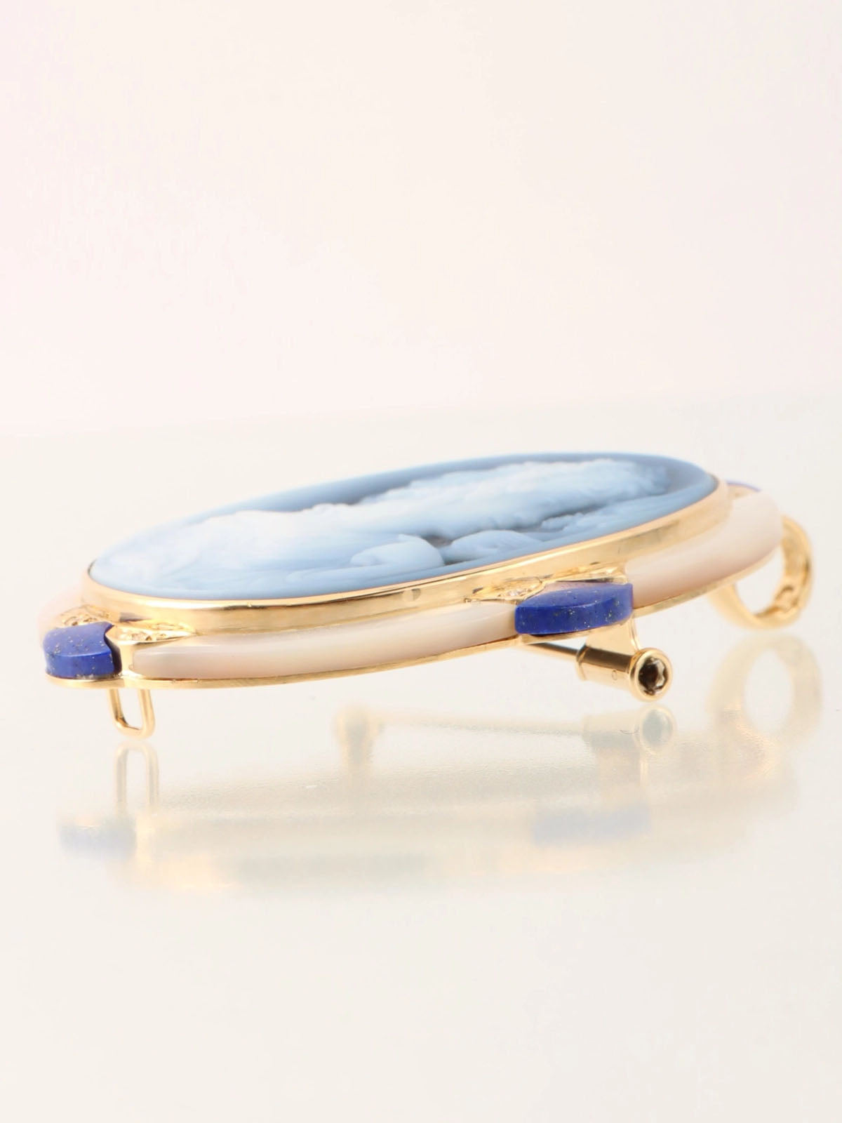 18K Chalcedony and Diamond Cameo Brooch in Blue/Gold