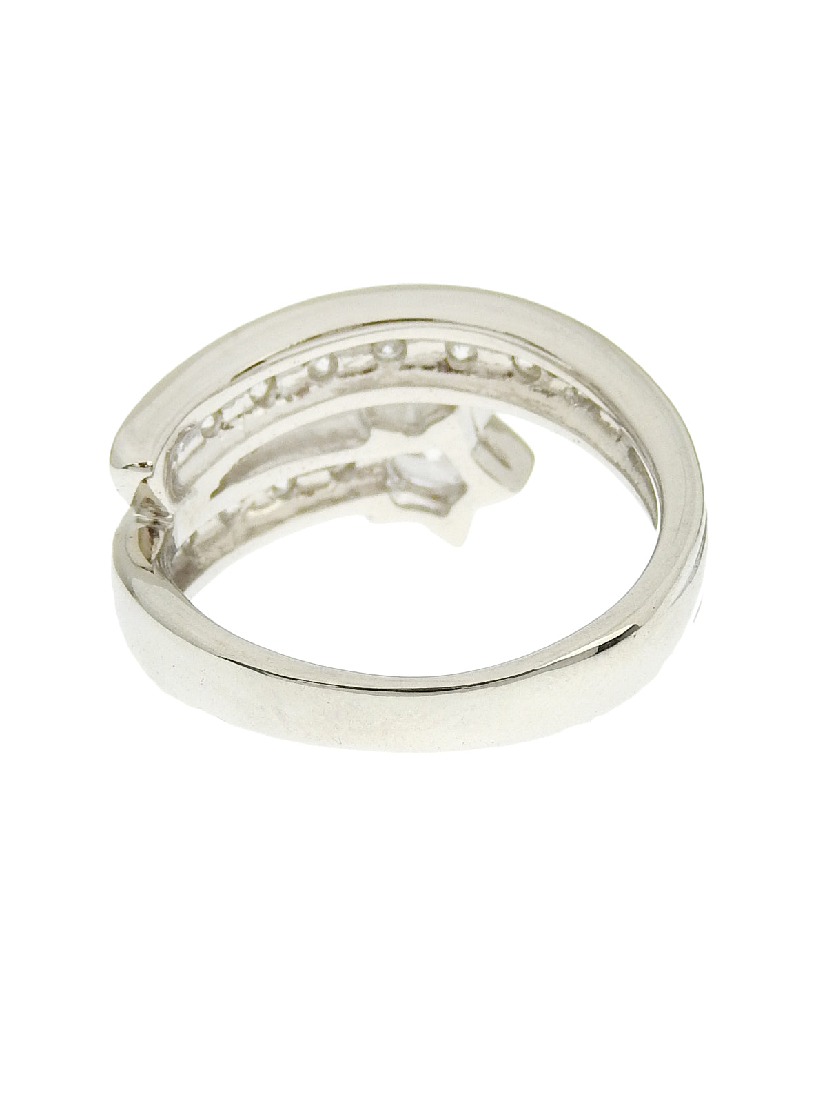 Platinum Diamond Star Design Ring in Silver