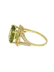 18K Yellow Gold Peridot Diamond Ring in Green/Gold