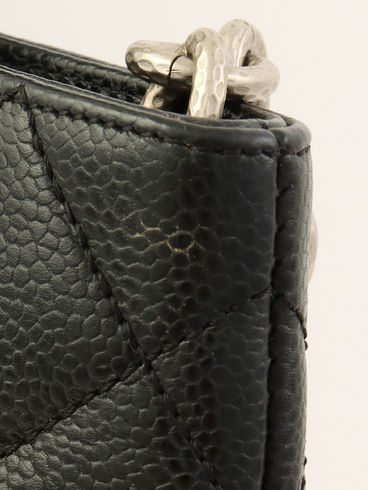 约 2000 年 Caviar Skin CC Mark Stitch 复刻版手提包 黑色