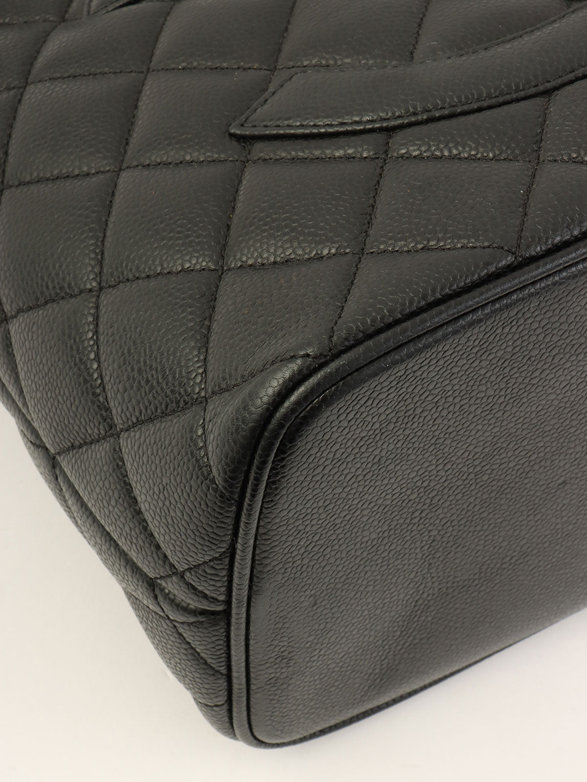 约 2000 年 Caviar Skin CC Mark Stitch 复刻版手提包 黑色