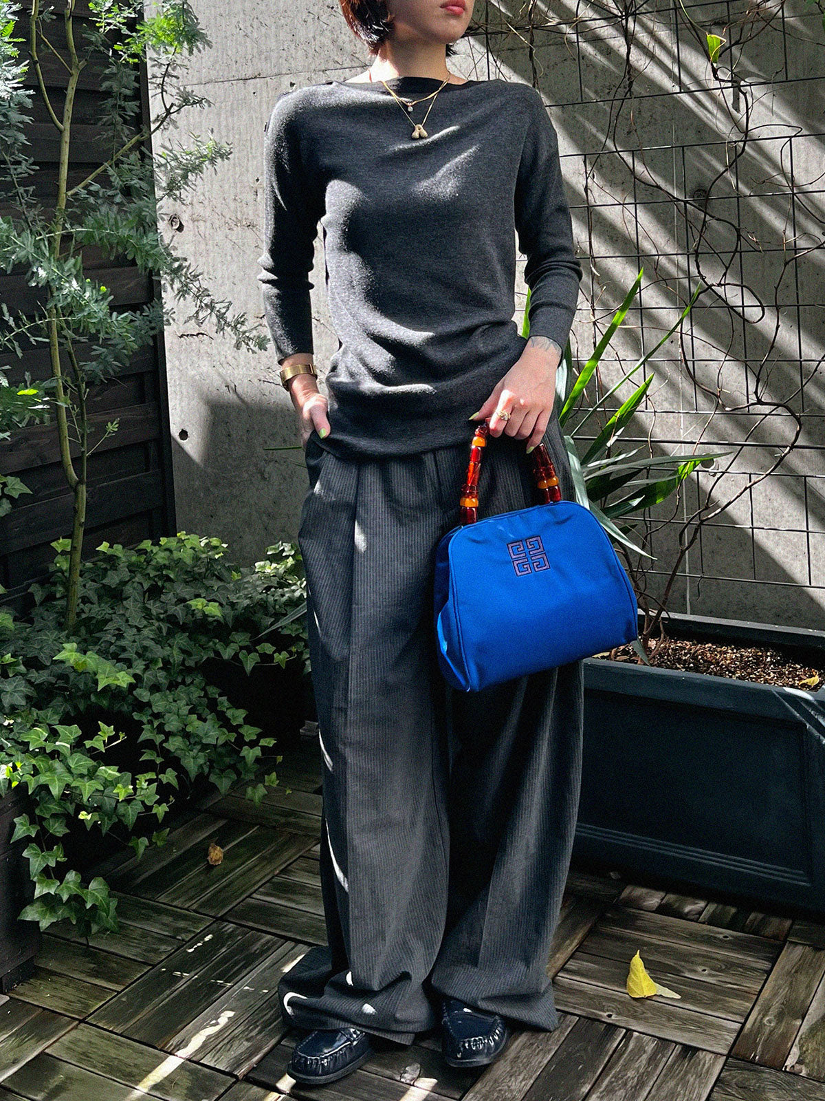 ナイロンロゴ刺繍カラーストーンハンドルバッグ ブルー/マルチ