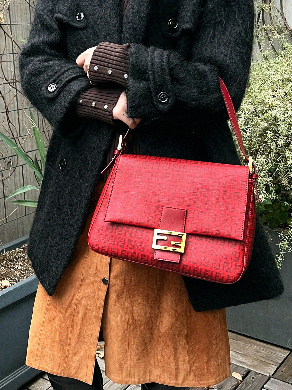 FF Zucchino Pattern Mamma Bucket Red