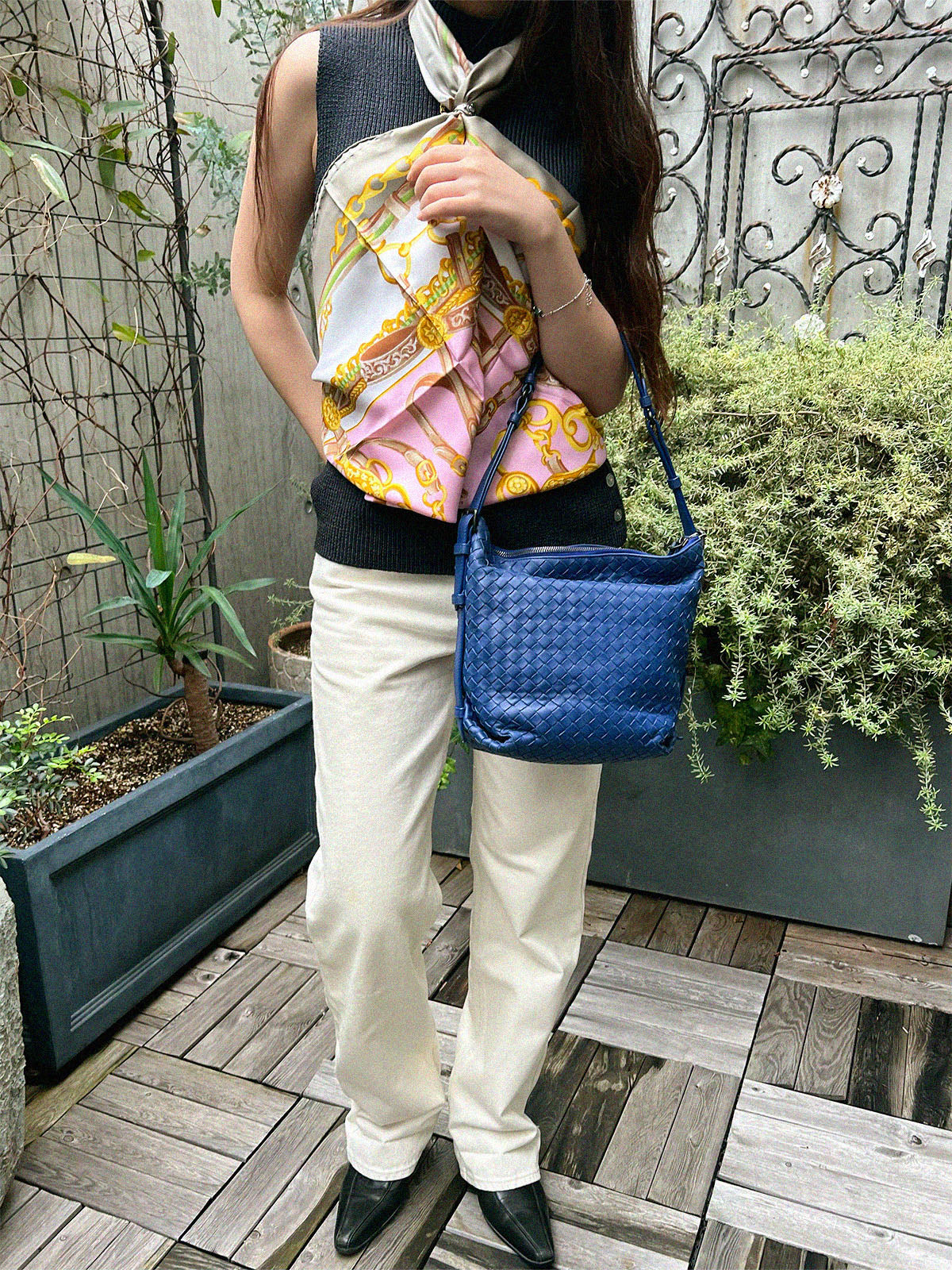 イントレチャートショルダーバッグ ブルー