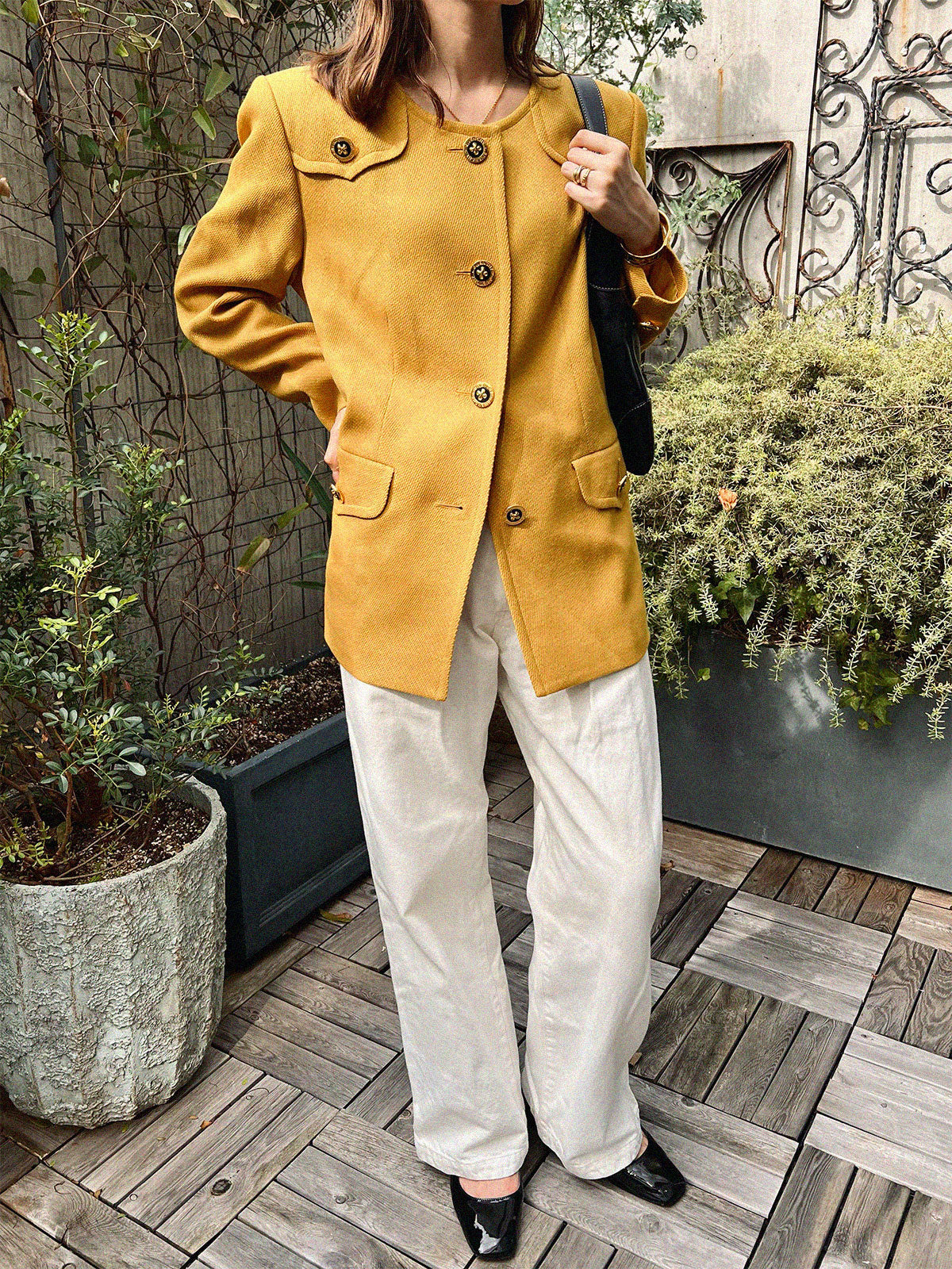 ウールデザインロゴボタンノーカラージャケット マスタード