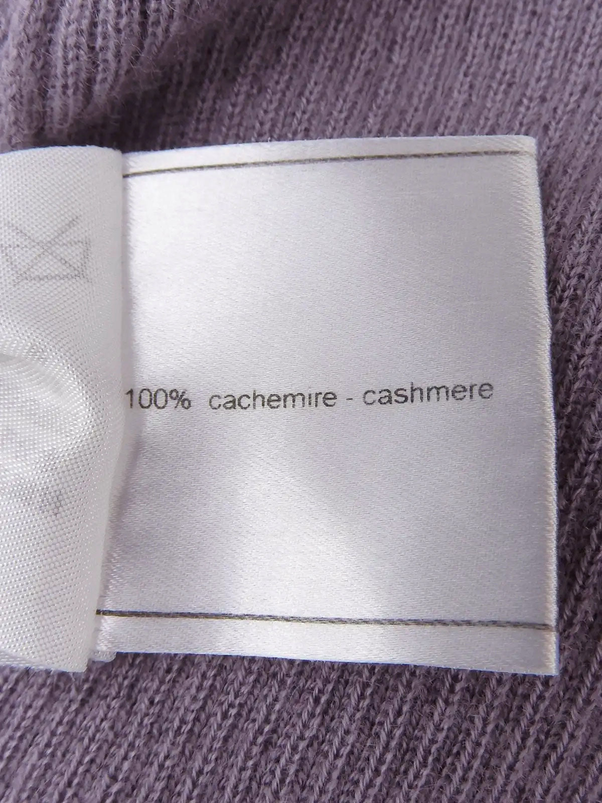 2005年製　カシミアCCマークプレートタートルネックニットトップス　スモーキーラベンダー