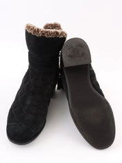 Double-zip short boots in black/beige