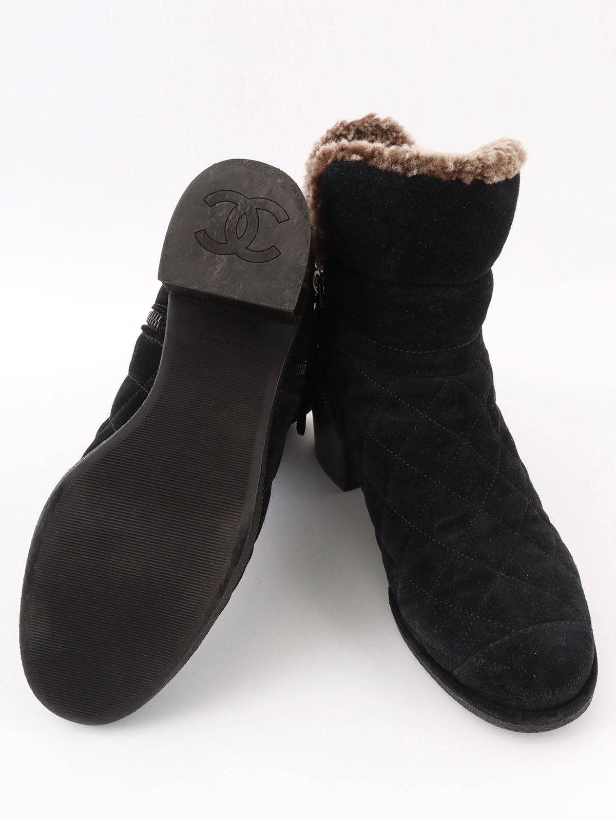Double-zip short boots in black/beige