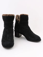 Double-zip short boots in black/beige