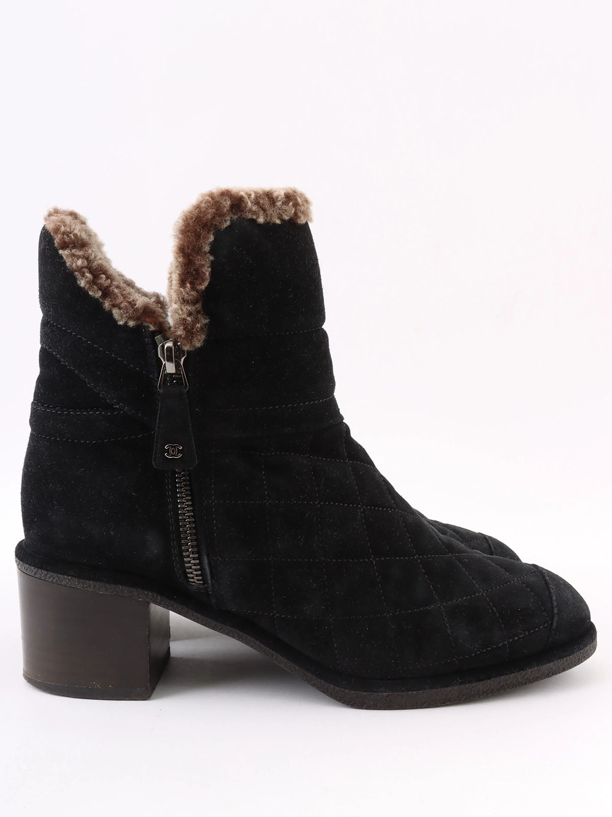 Double-zip short boots in black/beige
