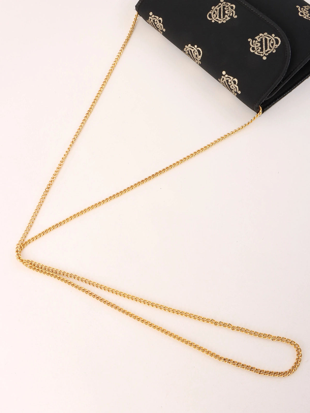 ロゴエンブレムチェーンバッグ　ブラック