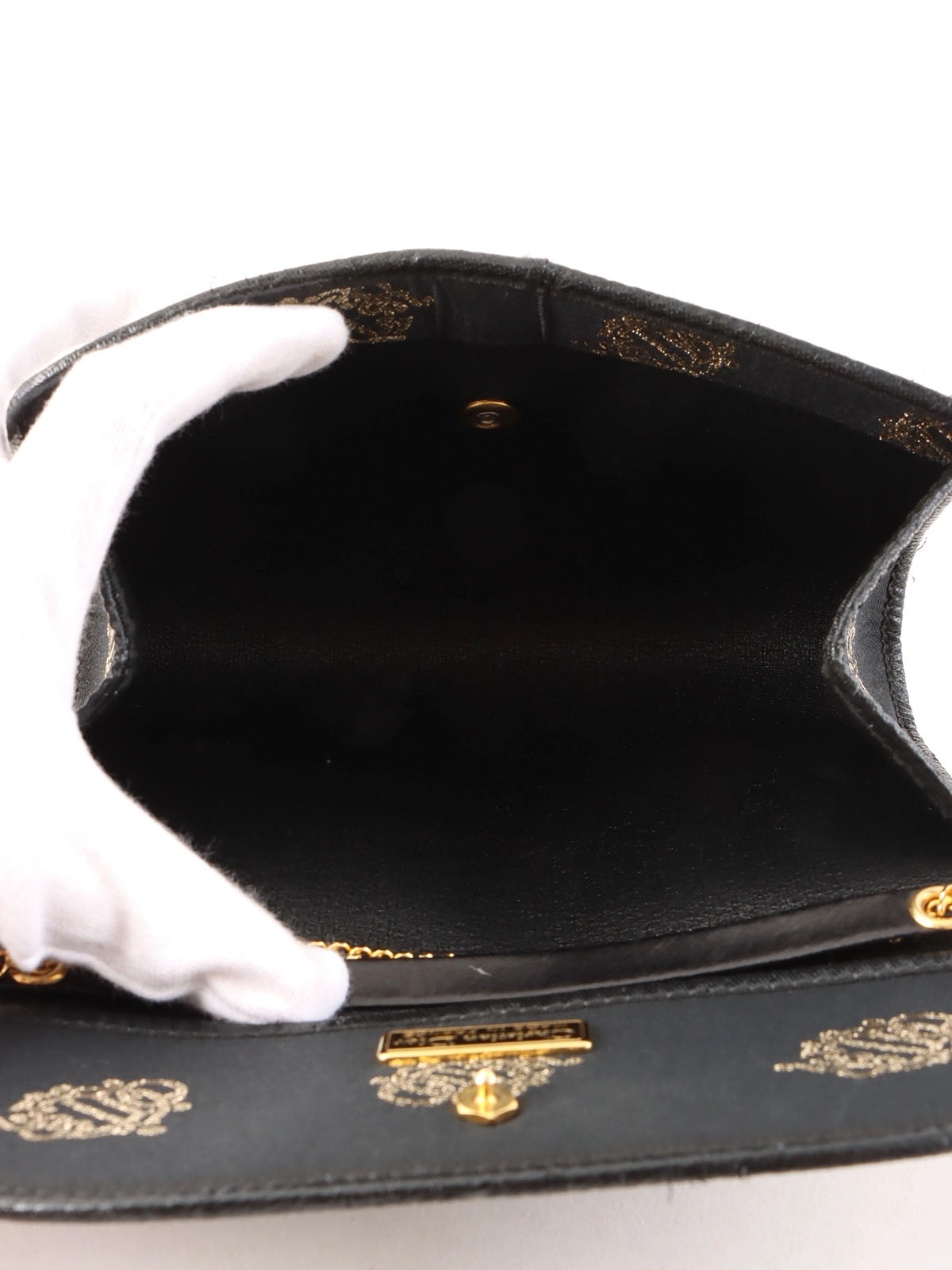 ロゴエンブレムチェーンバッグ　ブラック