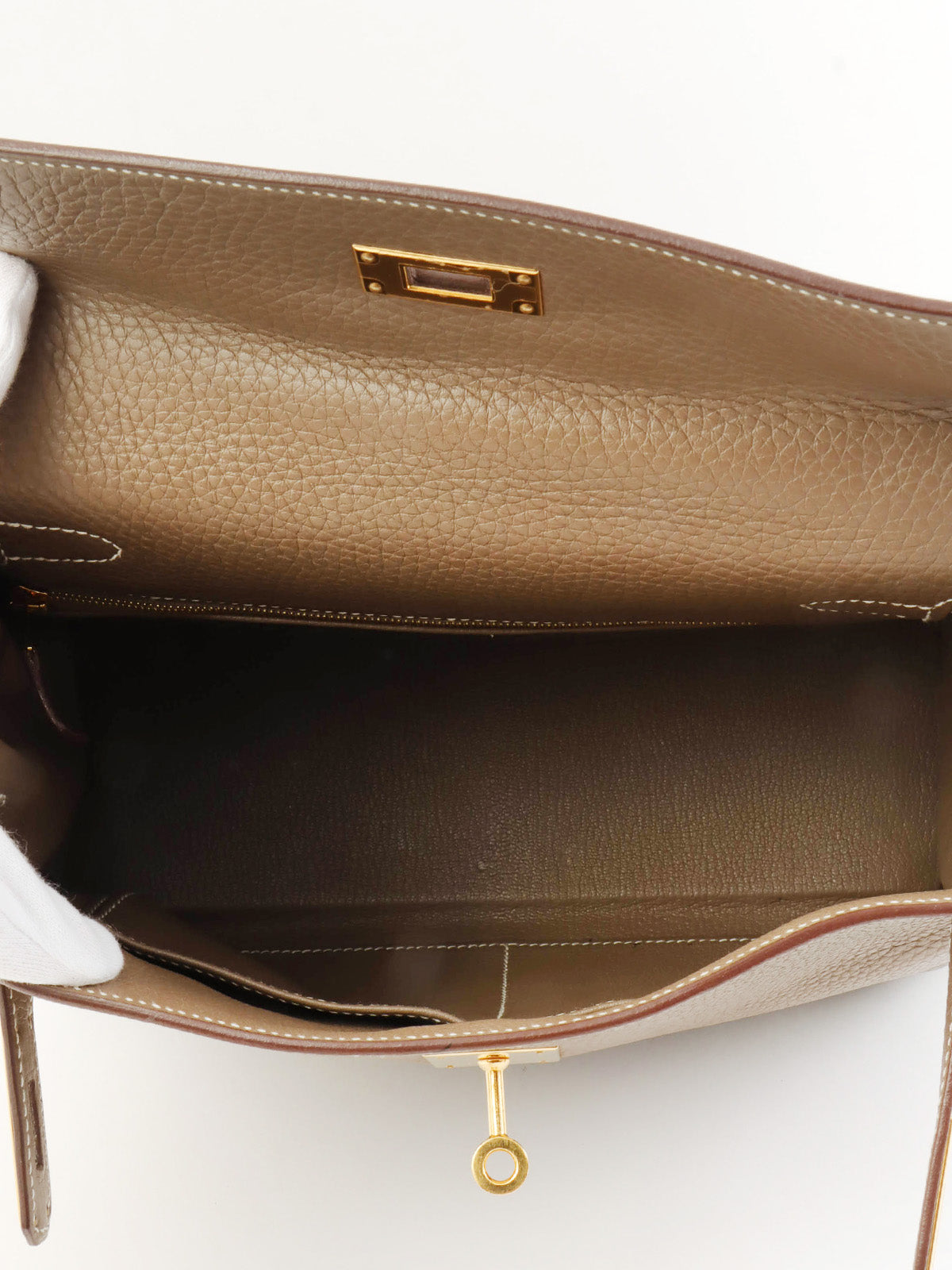 2017年製 ケリー28 エトゥープ