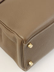 2017年製 ケリー28 エトゥープ