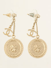 ラウンドCCマークスウィングピアス ゴールド