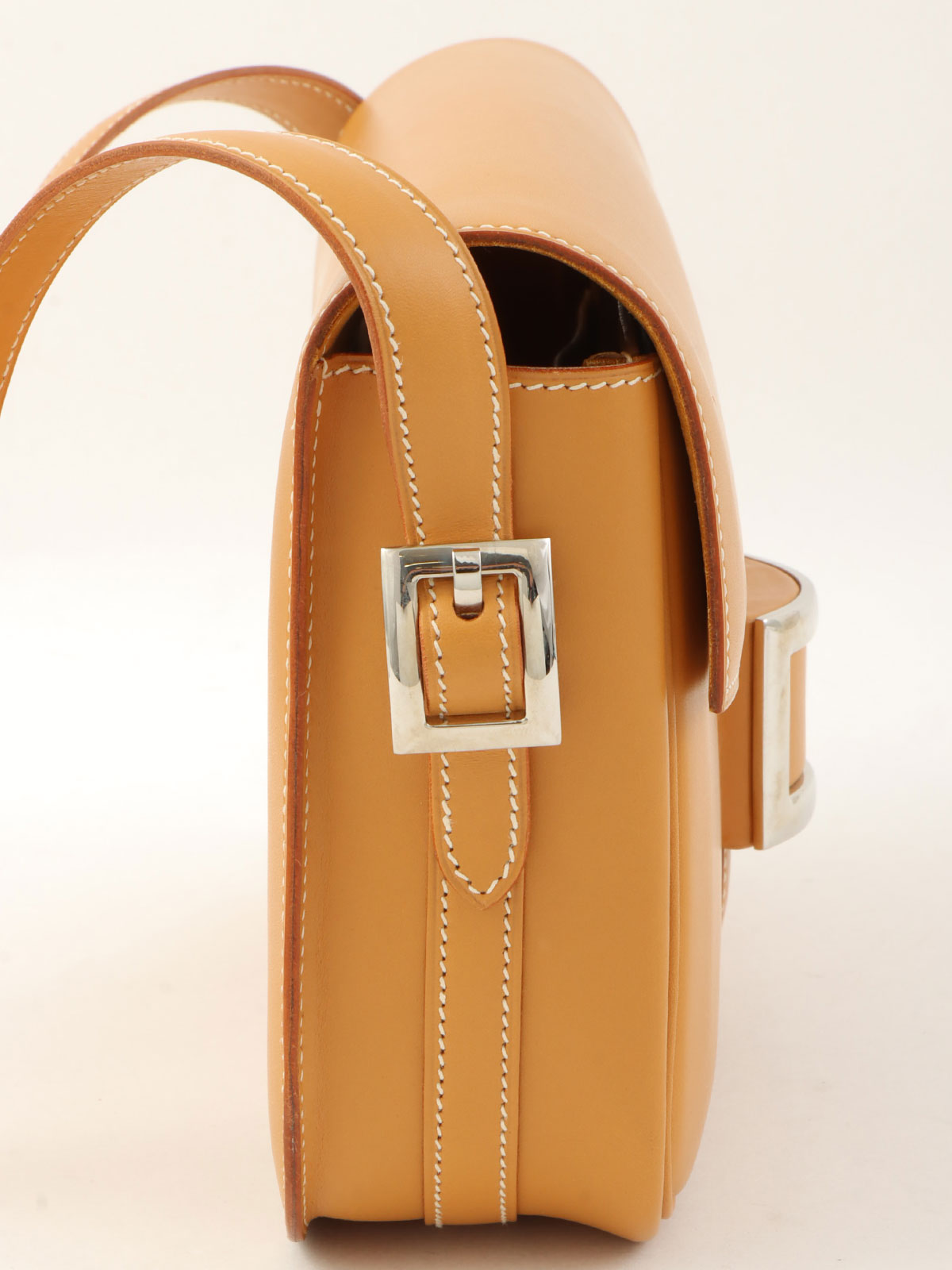2000 Martine Natural