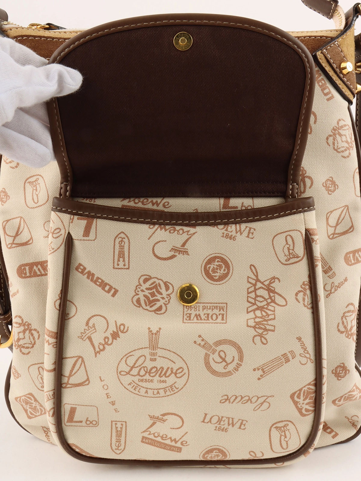 ロゴパターンキャンバススエードコンビショルダーバッグ ベージュ