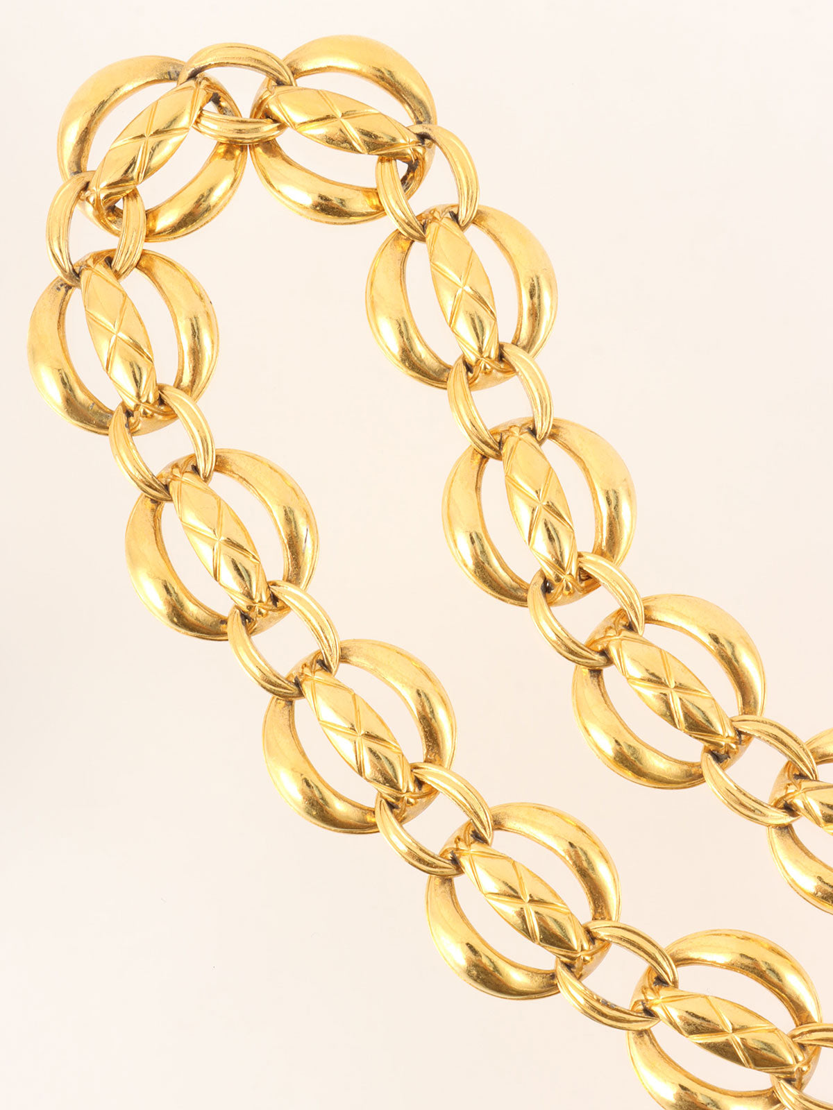 Circle Matelasse Stitch Chain Belt Gold