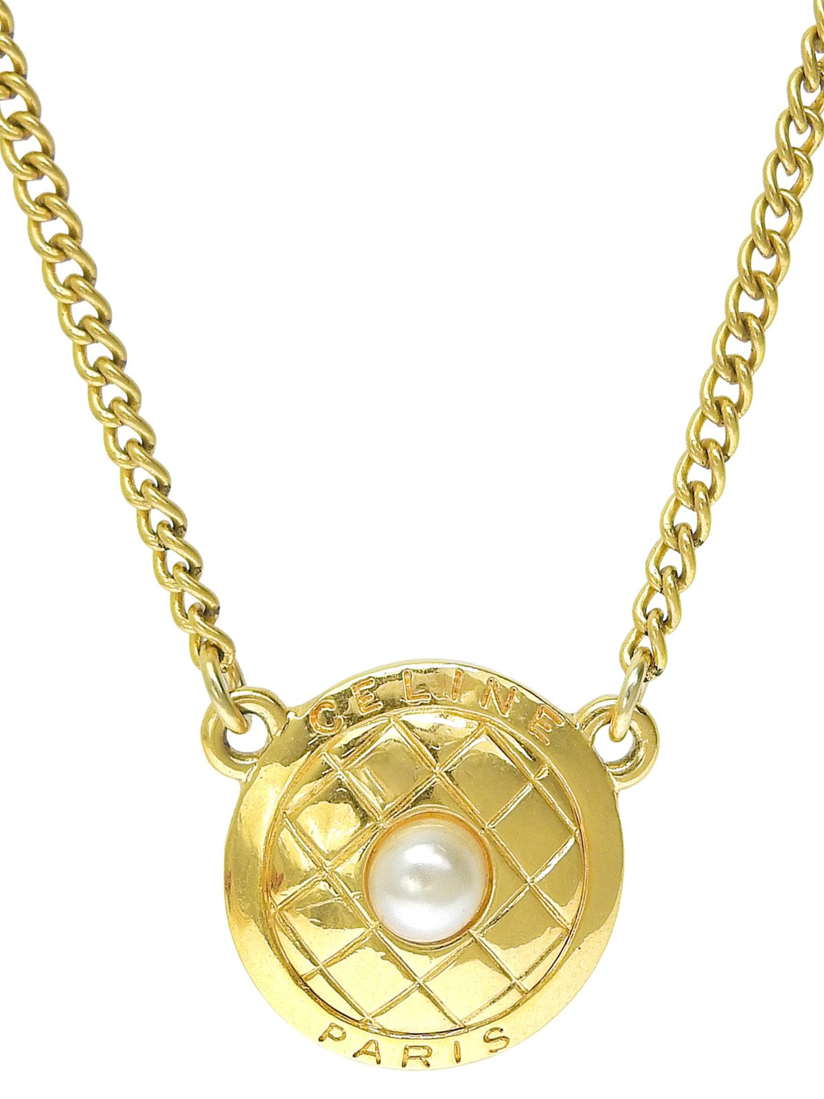 Pearl Round Logo Plate Necklace Gold