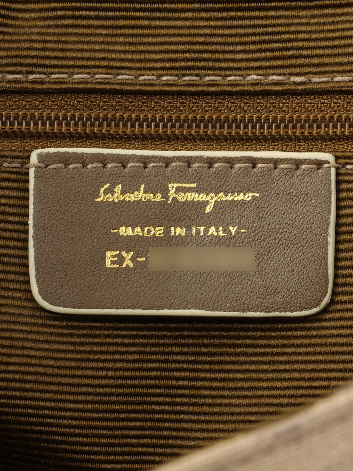 Gancini pattern shoulder bag in beige