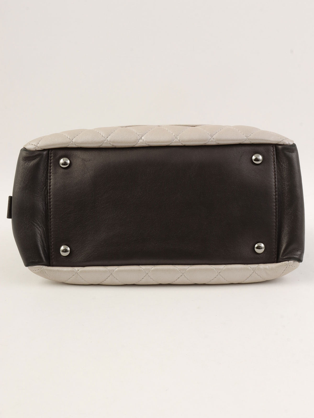 Circa 2008 CC Mark Stitch 2.55 Charm Chain Shoulder Bag in Silver/Black