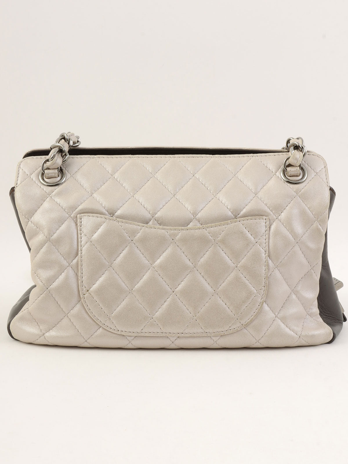 Circa 2008 CC Mark Stitch 2.55 Charm Chain Shoulder Bag in Silver/Black