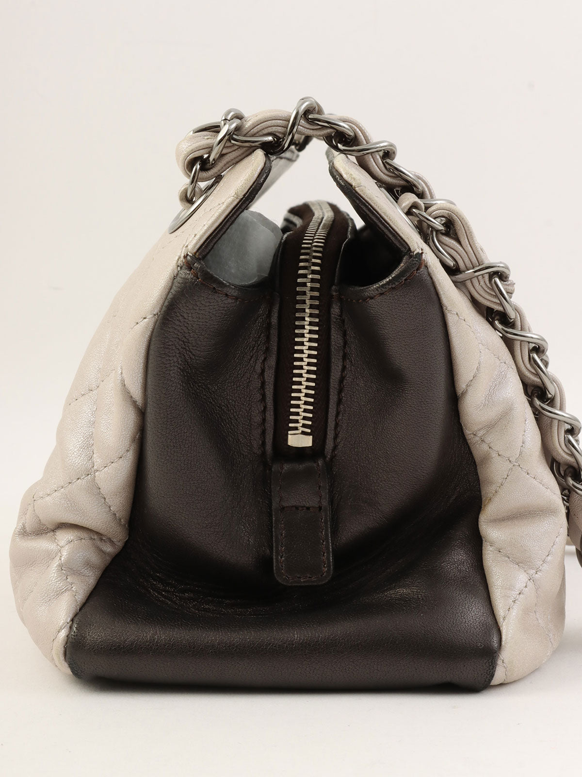 Circa 2008 CC Mark Stitch 2.55 Charm Chain Shoulder Bag in Silver/Black
