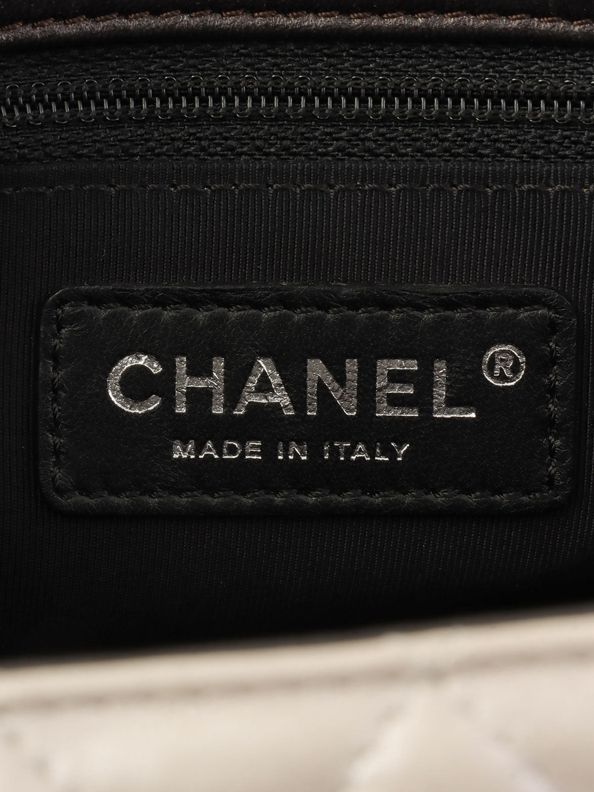 2008年頃製 CCマークステッチ2.55チャームチェーンショルダーバッグ シルバー/ブラック