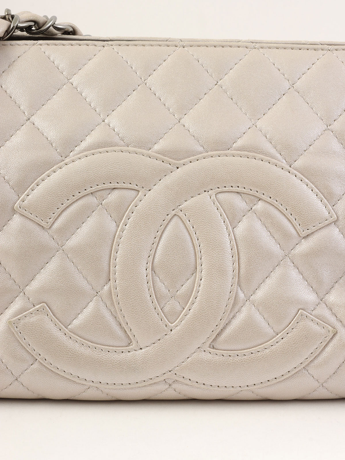 Circa 2008 CC Mark Stitch 2.55 Charm Chain Shoulder Bag in Silver/Black