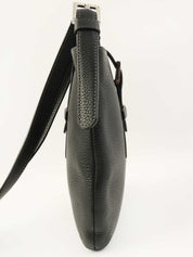 ロゴエンボスショルダーバッグ ブラック