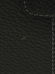 ロゴエンボスショルダーバッグ ブラック