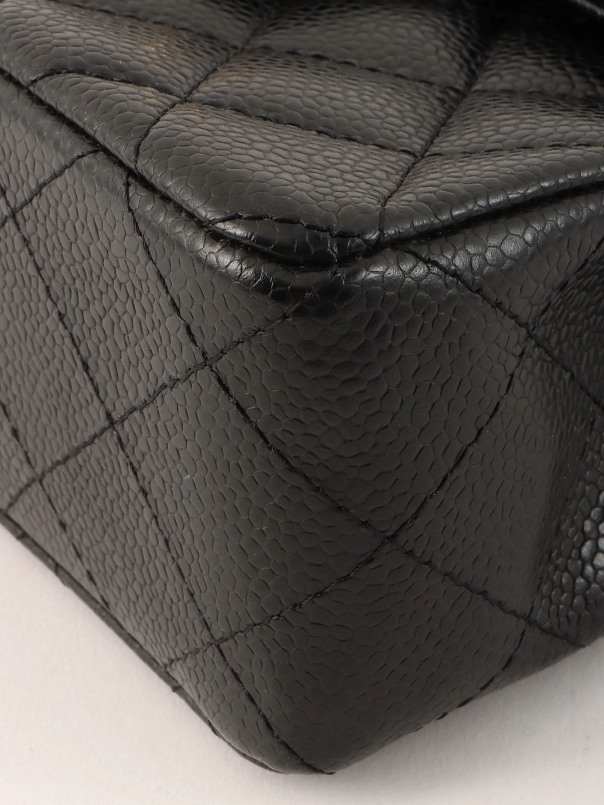 2005 Caviar Skin Classic Flap Chain Bag Mini Black