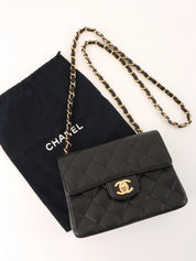 2005 Caviar Skin Classic Flap Chain Bag Mini Black