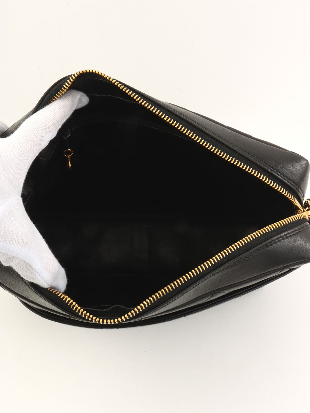 1997 CC Mark Stitch Matelasse Shoulder Bag Black