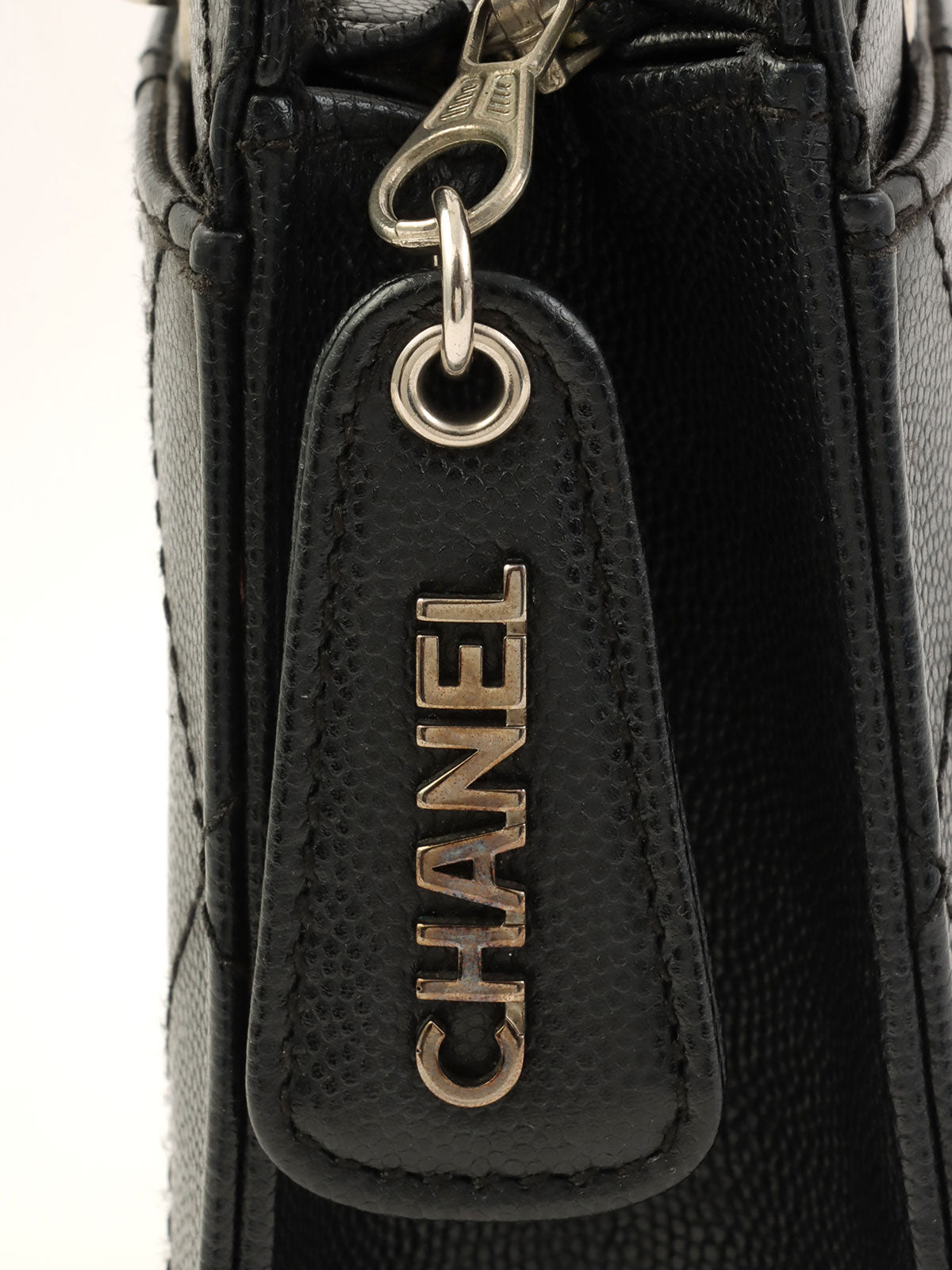 1998 Caviar Skin Bicolor Stitch CC Turnlock Chain Tote Bag in Black