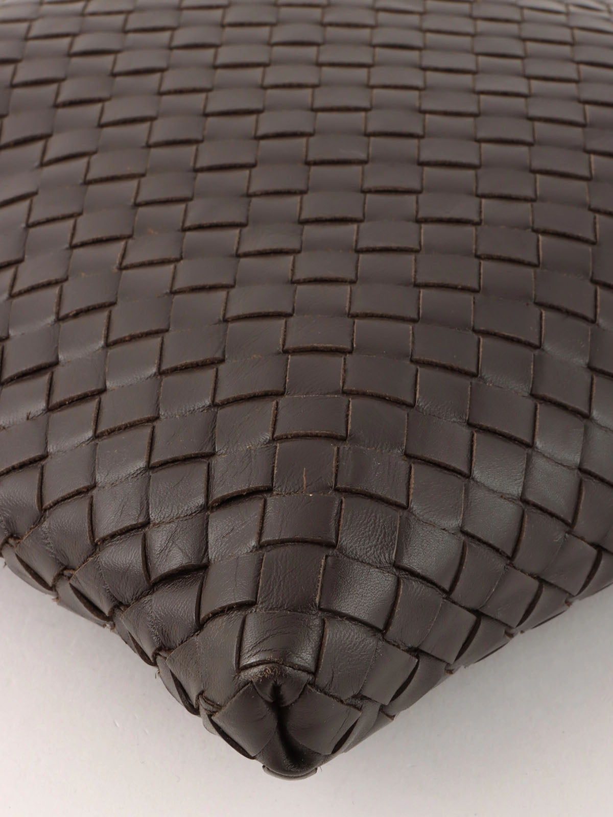 Intrecciato shoulder bag in dark brown