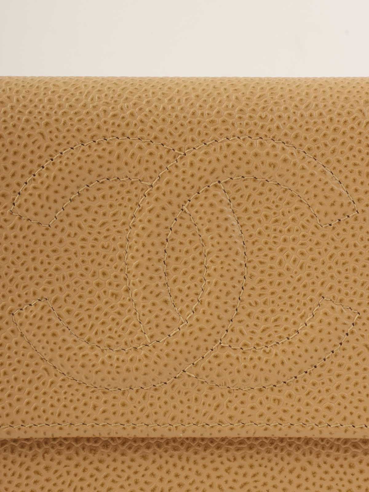 2003年頃製　キャビアスキンCCマークステッチウォレット　ベージュ